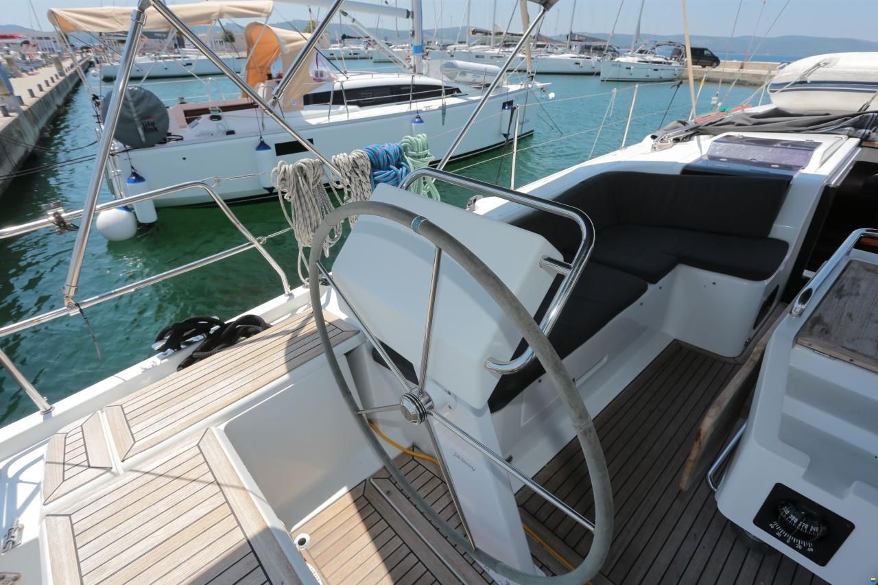 Hanse 455
