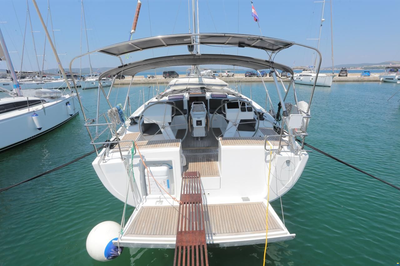 Hanse 455