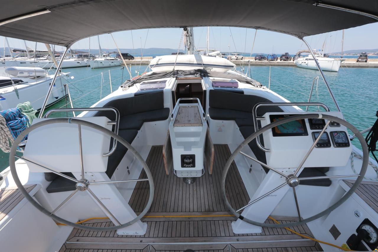 Hanse 455