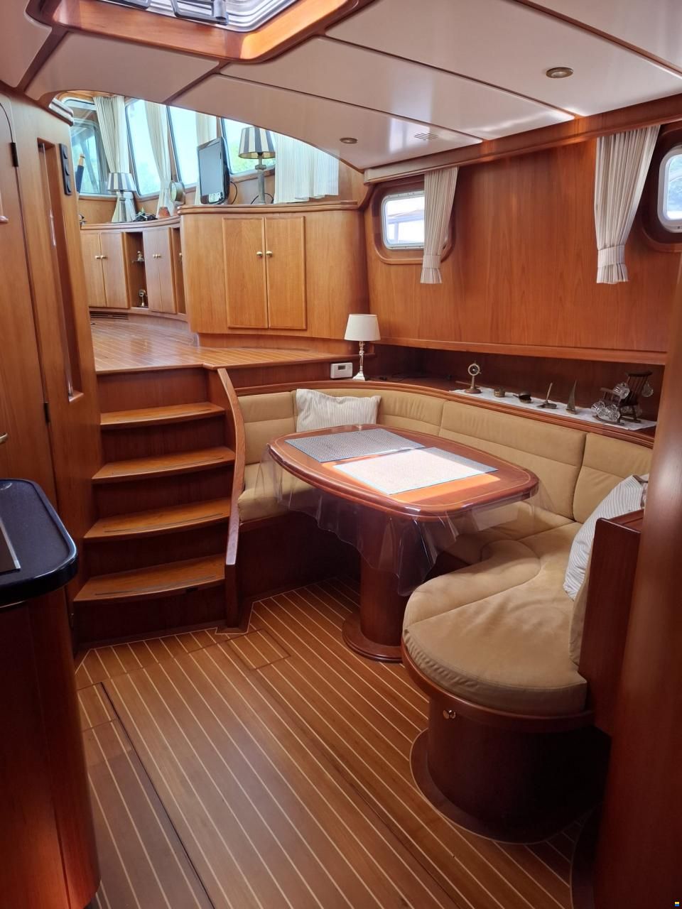 Jetten Beurtvaarder 1500