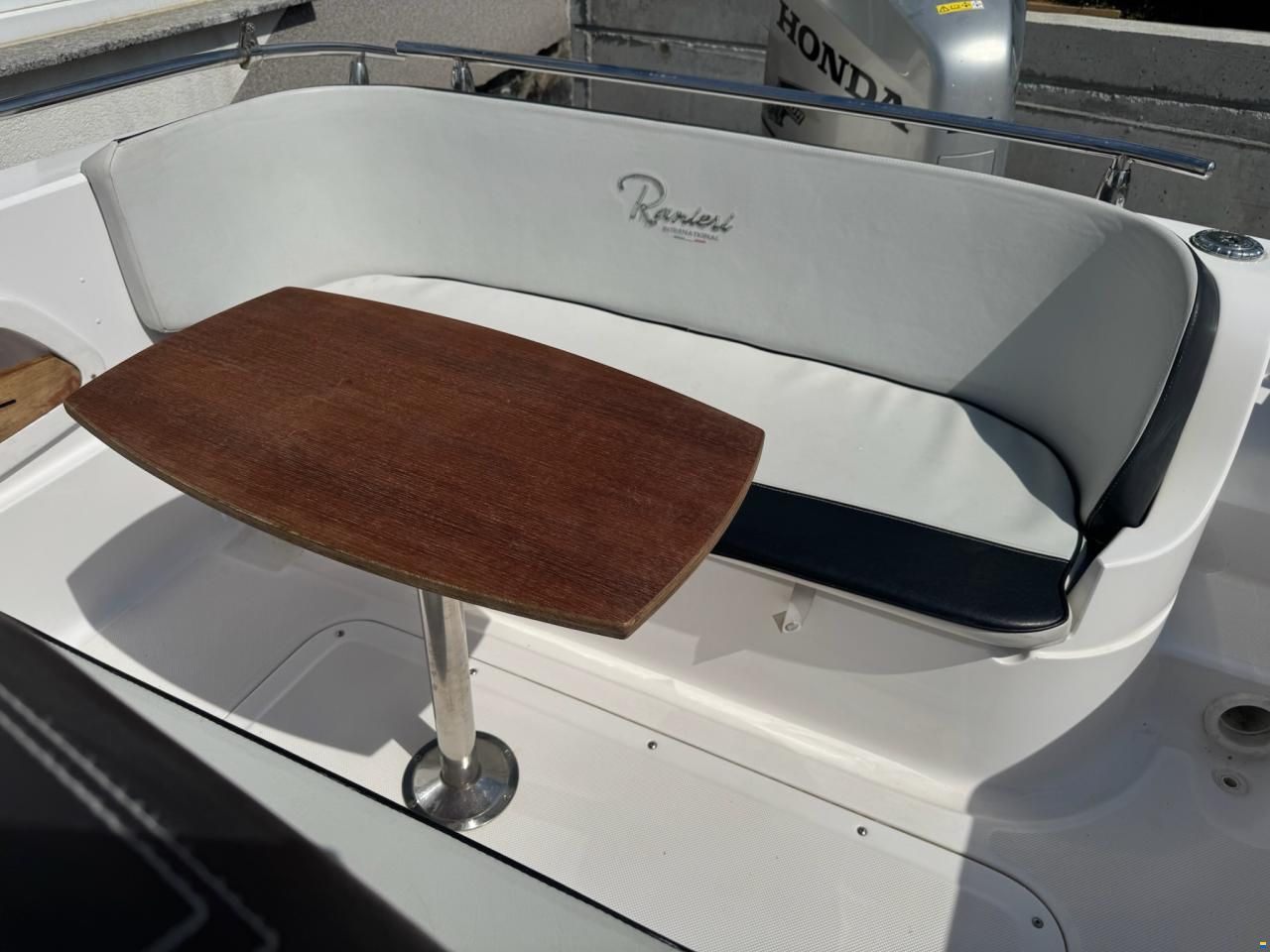 Ranieri Shadow 22