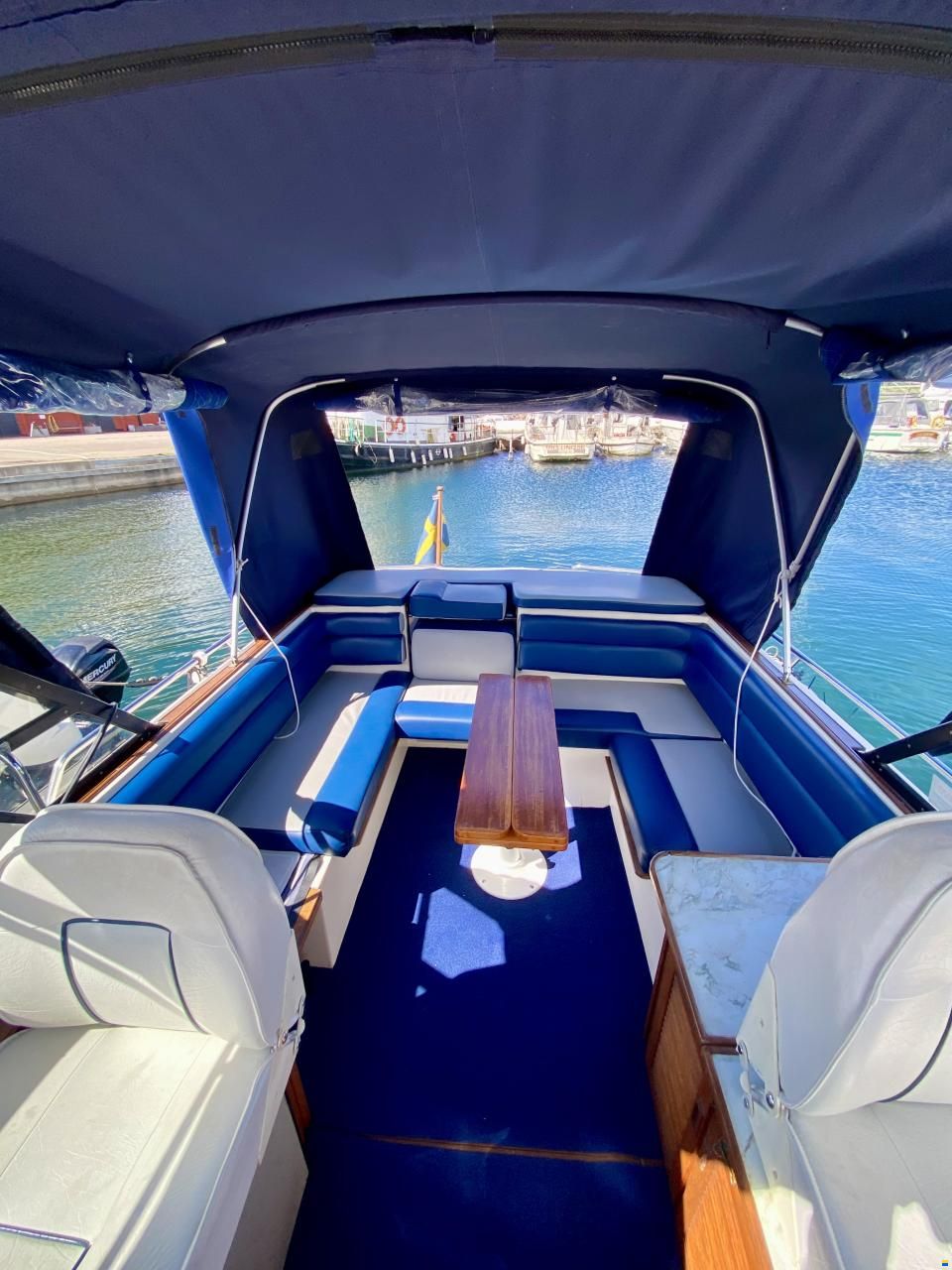 Master 770 TwinCab