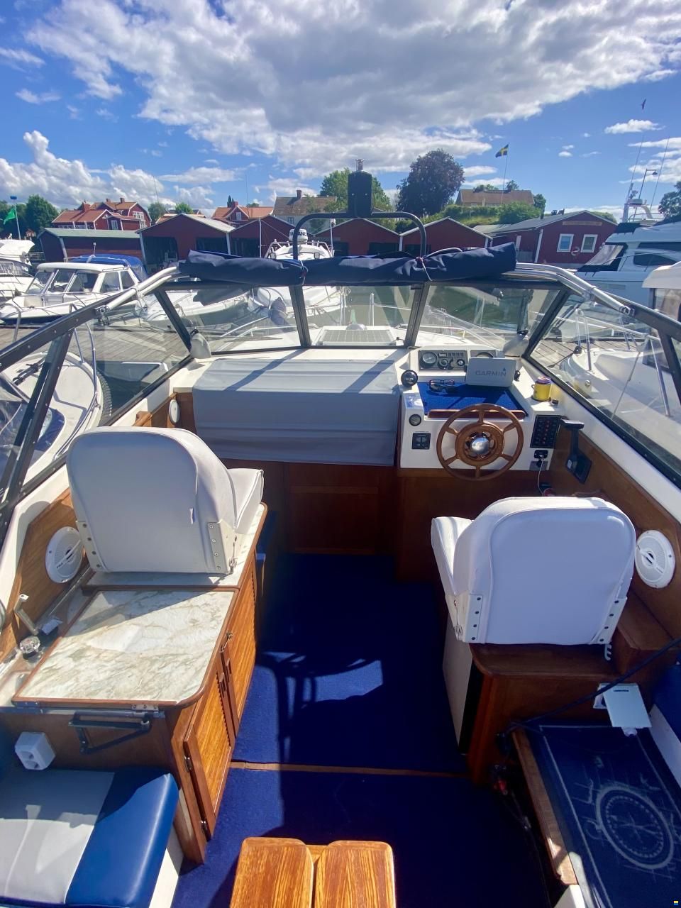 Master 770 TwinCab