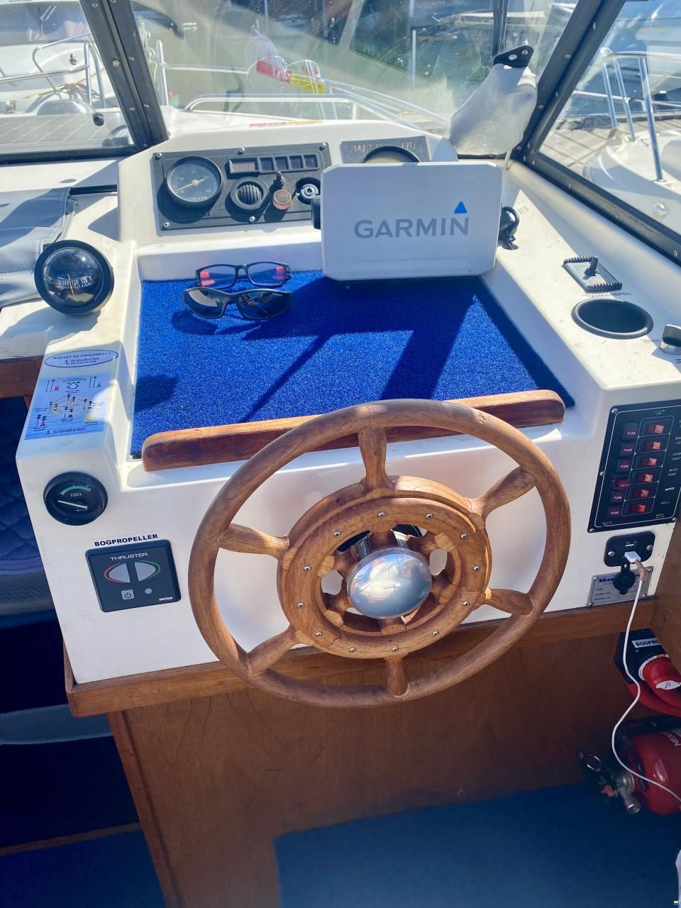 Master 770 TwinCab