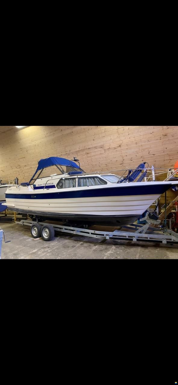 Master 770 TwinCab