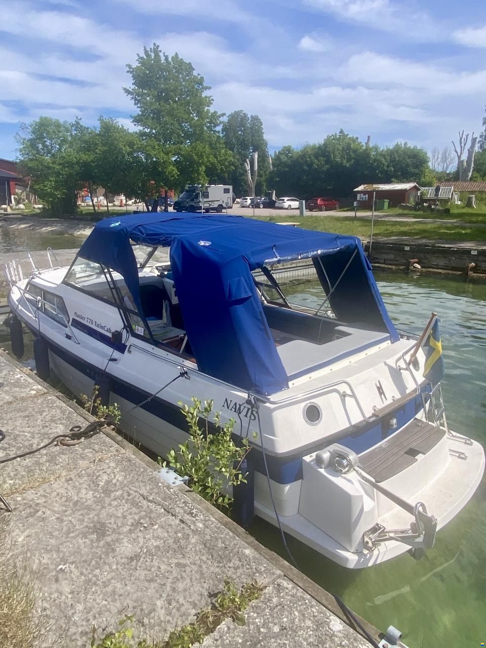 Master 770 TwinCab