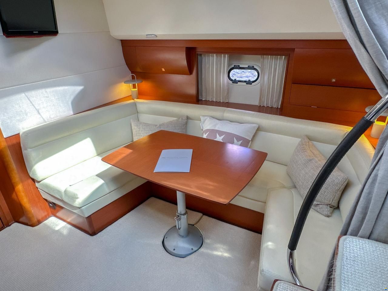Prestige 390S