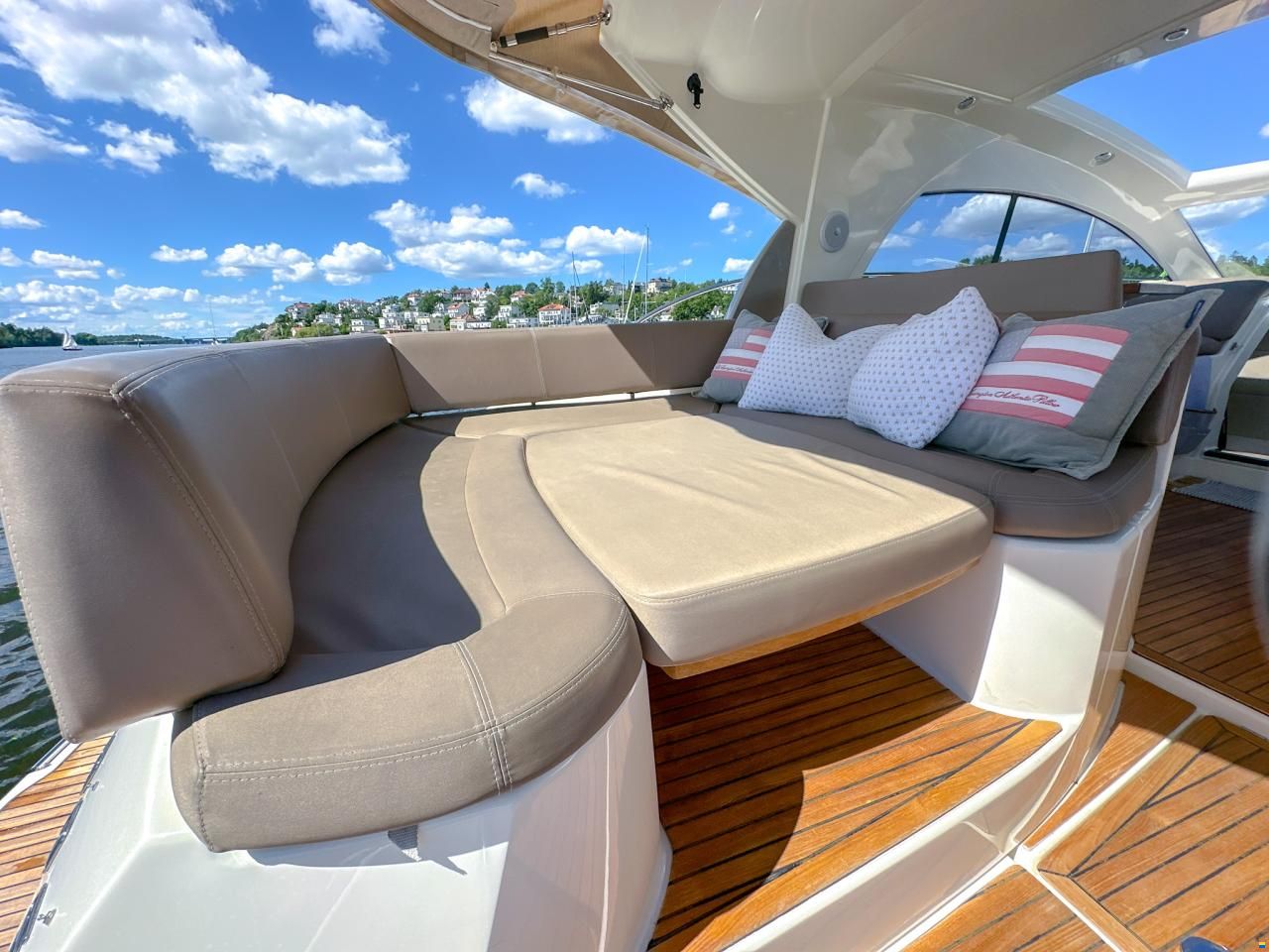 Prestige 390S
