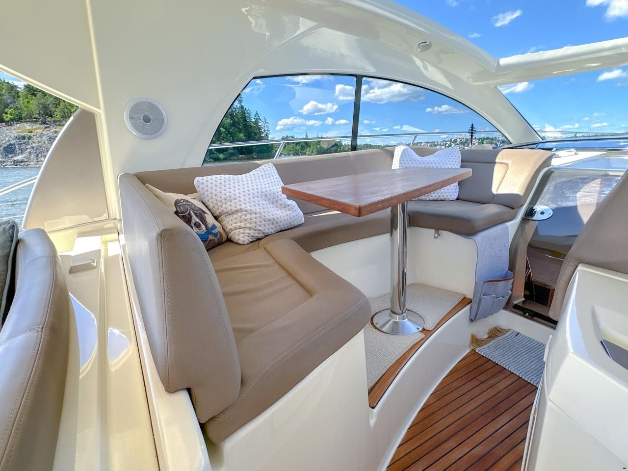 Prestige 390S