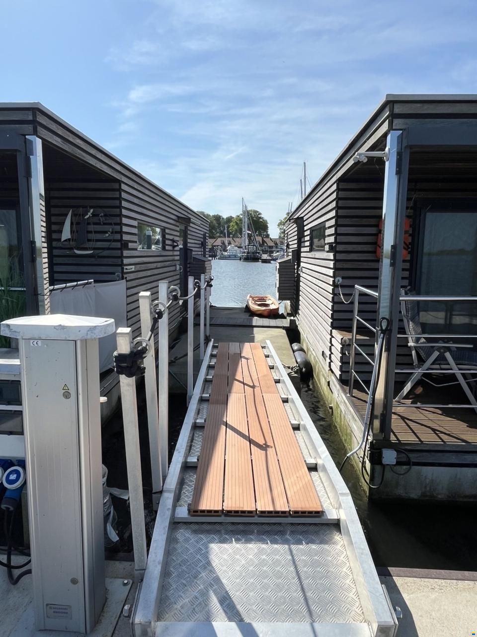 HT4 Houseboat Lelystad Ligplaats