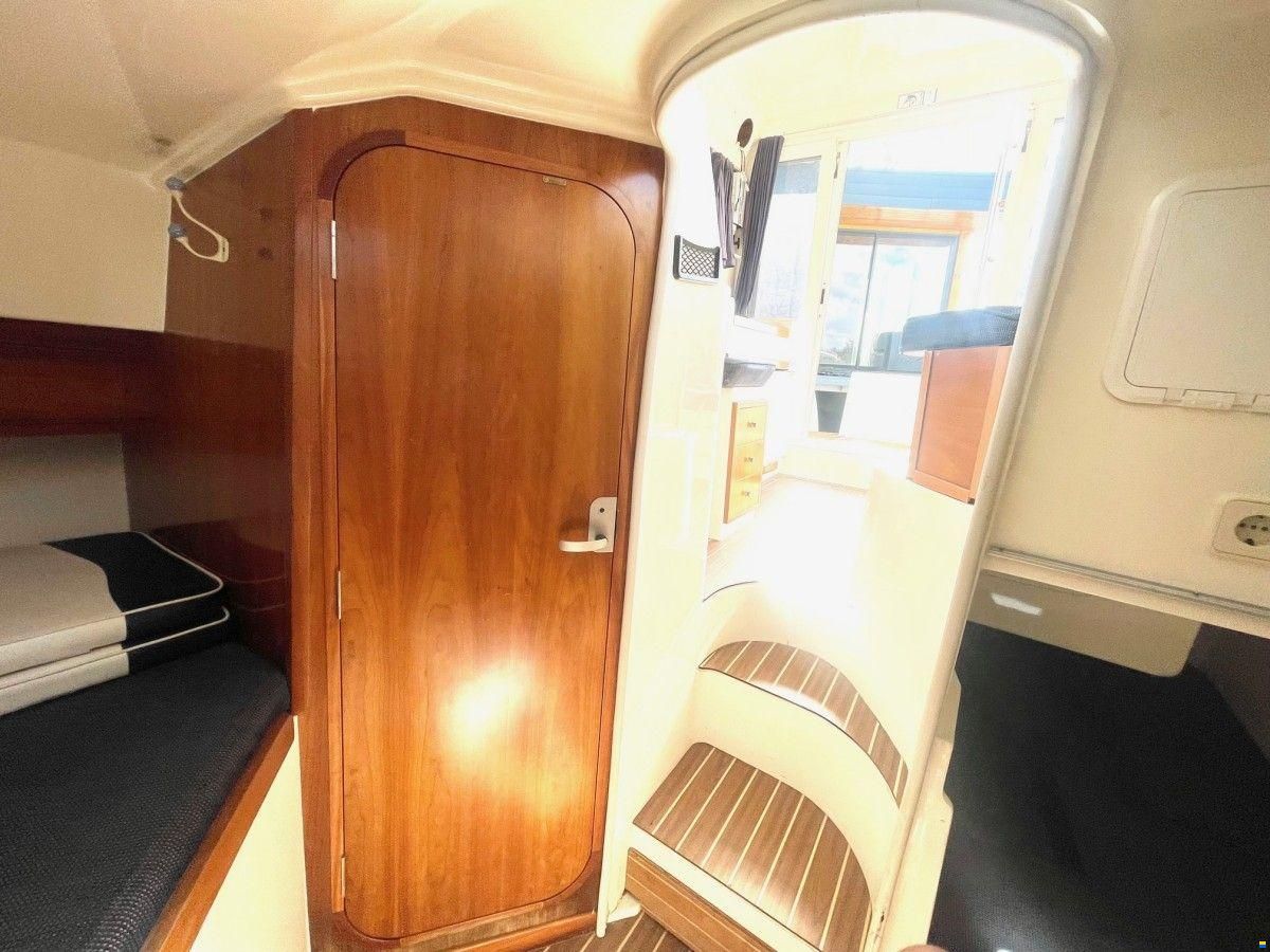 Astromar 890 Egir Flybridge
