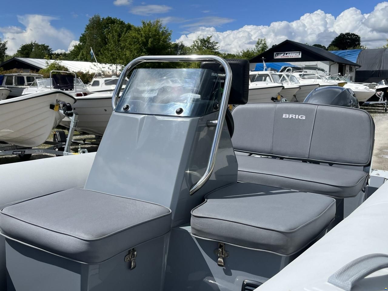 Brig F420T Falcon Tender