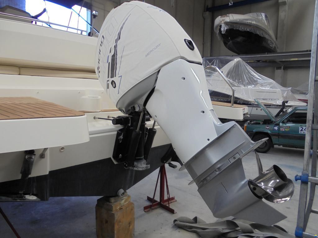 Quicksilver Activ 875 Sundeck mit 400PS