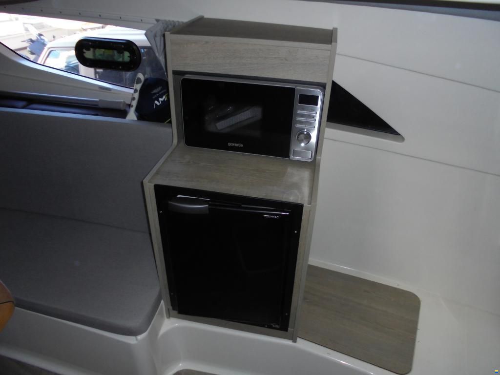 Quicksilver Activ 875 Sundeck mit 400PS