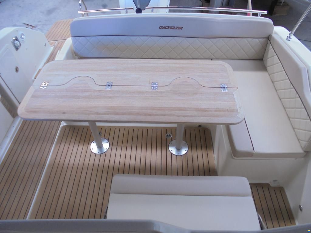Quicksilver Activ 875 Sundeck mit 400PS