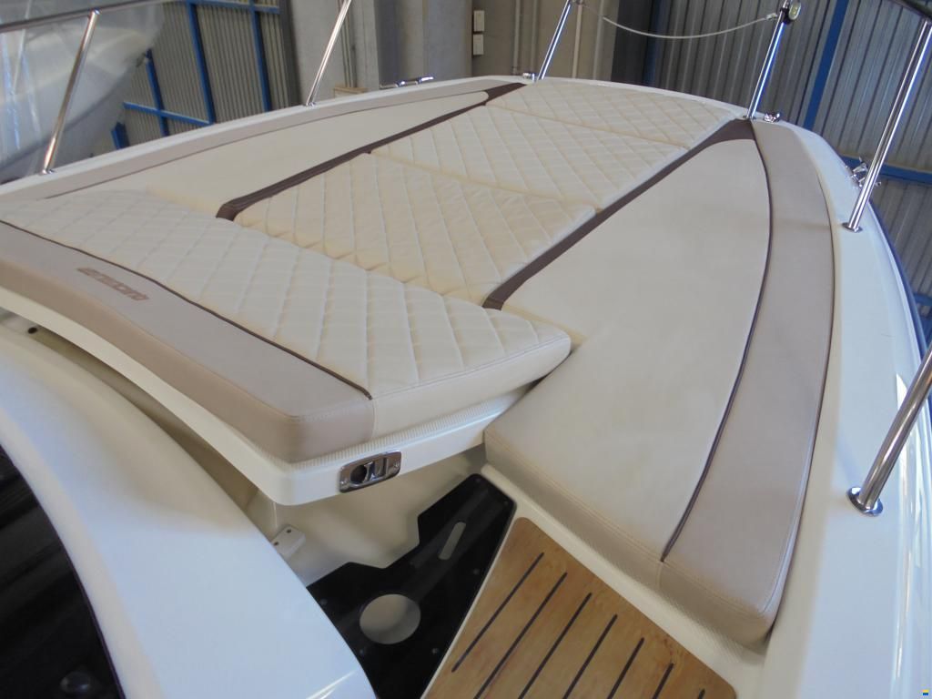 Quicksilver Activ 875 Sundeck mit 400PS