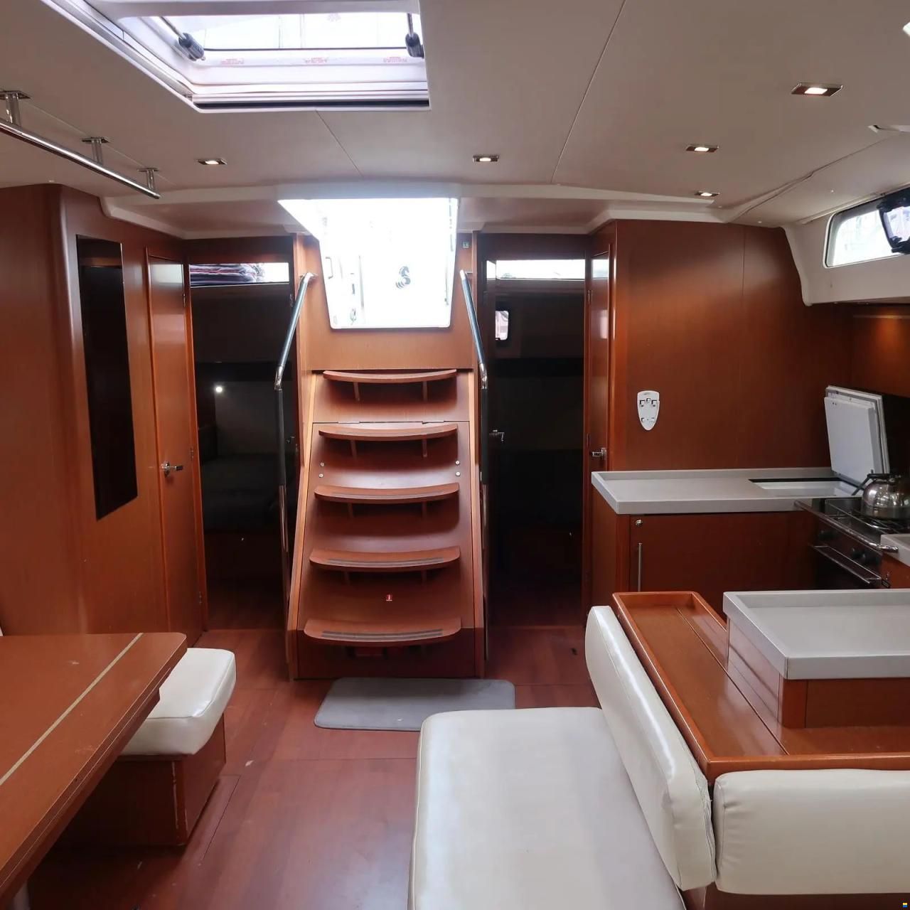 Beneteau Oceanis 51.1