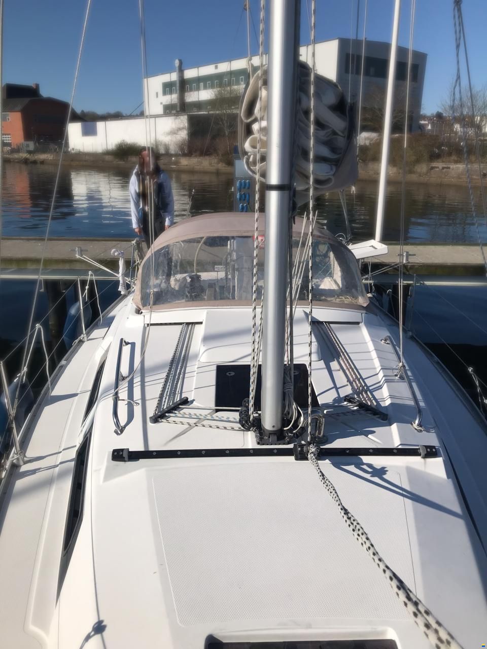 Hanse 325