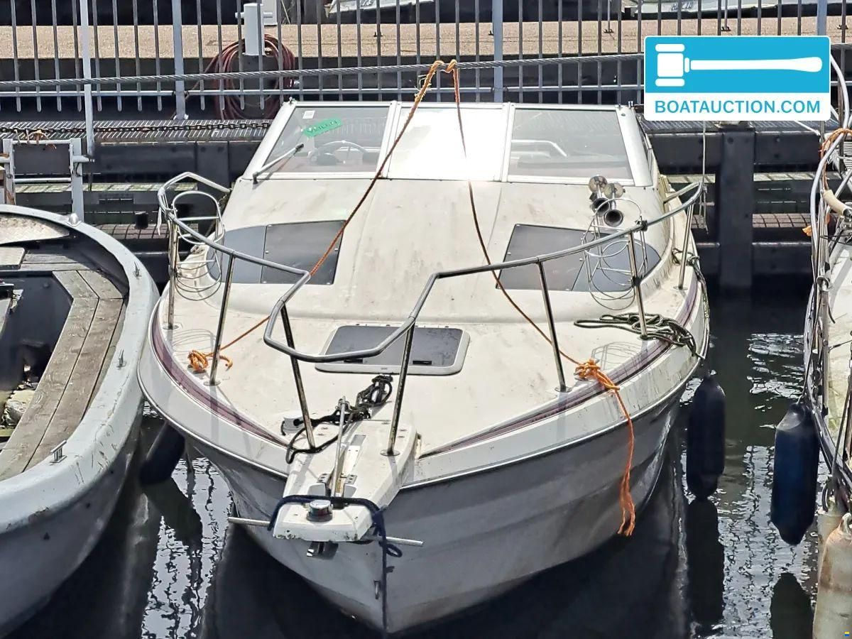 Maxum 770