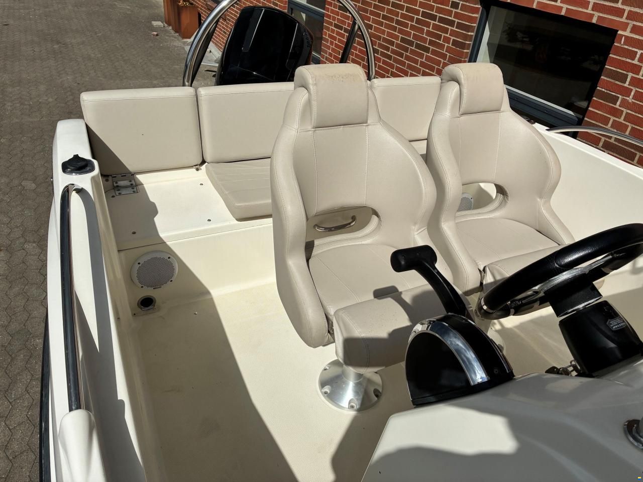 Quicksilver 555 Open m/Mercury F150 hk EFI 4-takt og