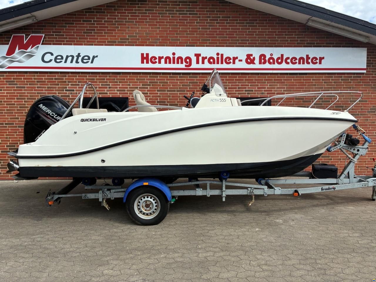 Quicksilver 555 Open m/Mercury F150 hk EFI 4-takt og