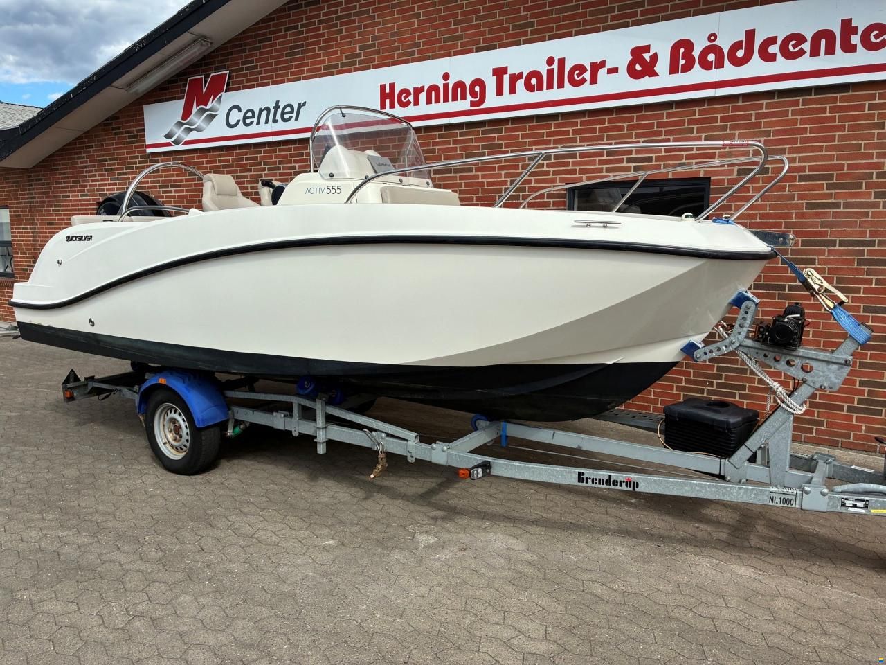 Quicksilver 555 Open m/Mercury F150 hk EFI 4-takt og