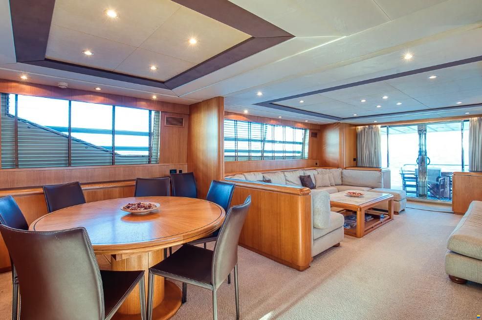 Falcon Yachts 91