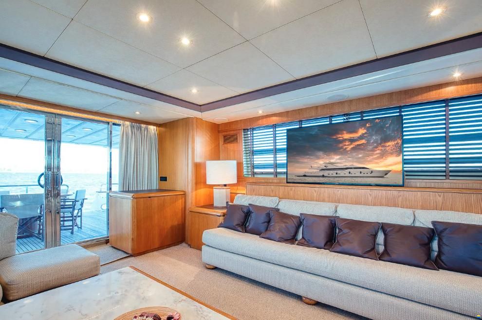 Falcon Yachts 91
