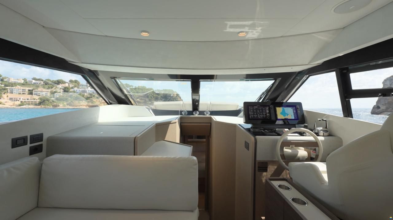 Ferretti 500