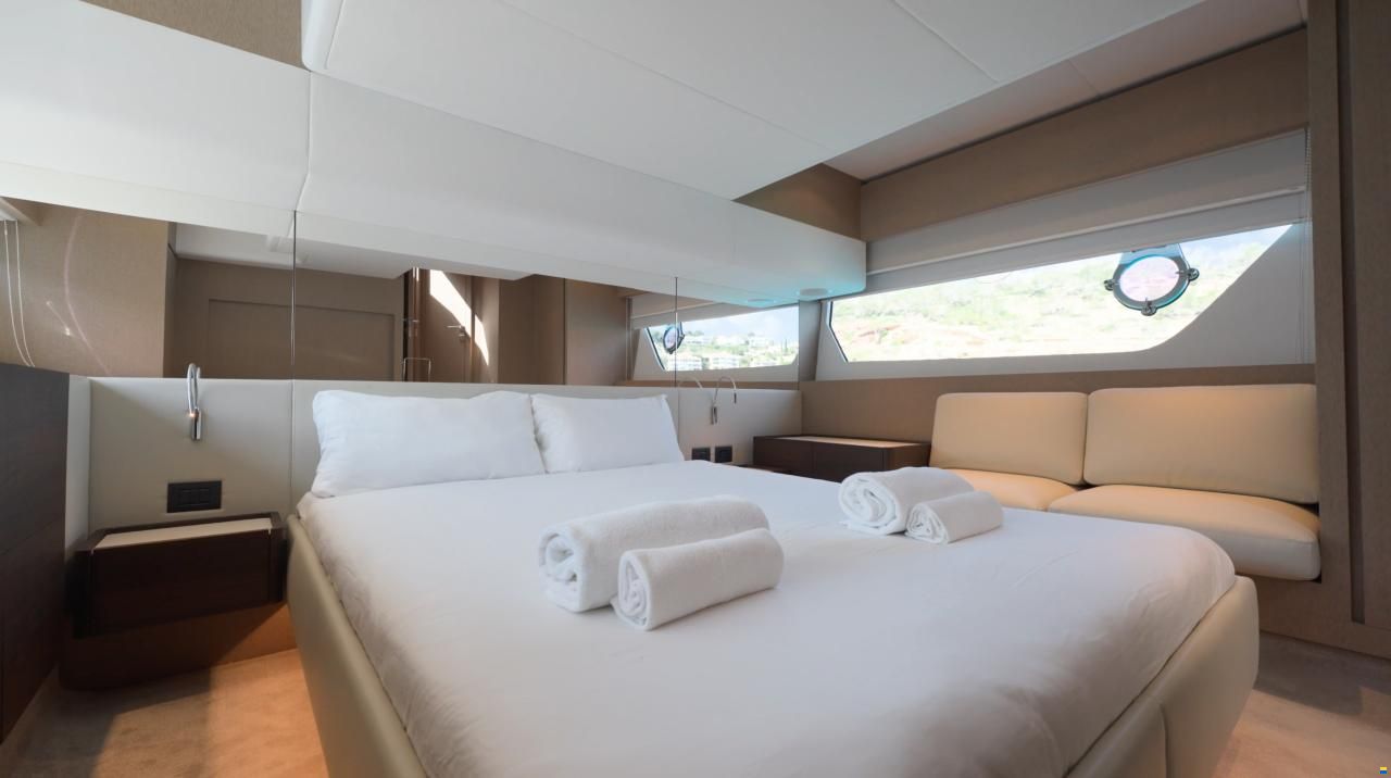 Ferretti 500