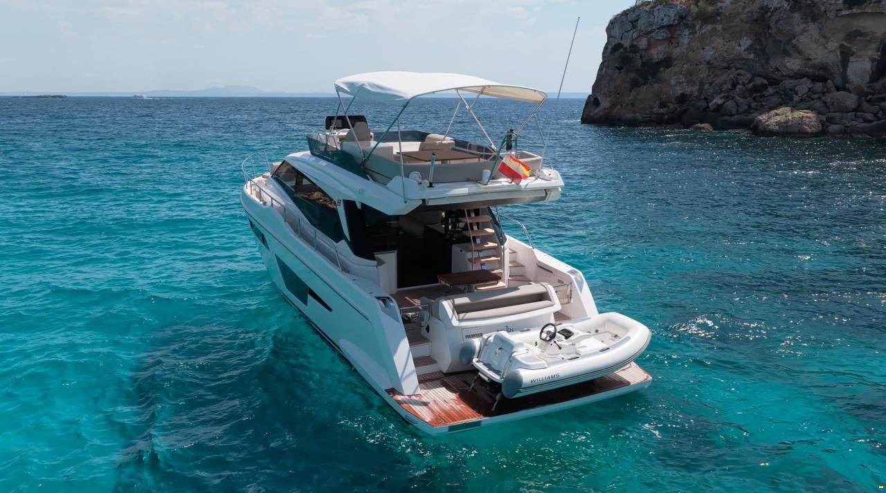 Ferretti 500