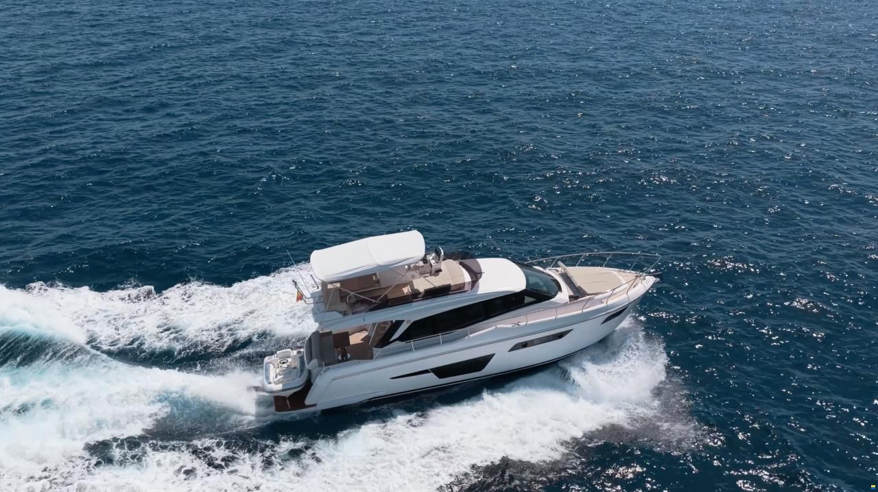 Ferretti 500
