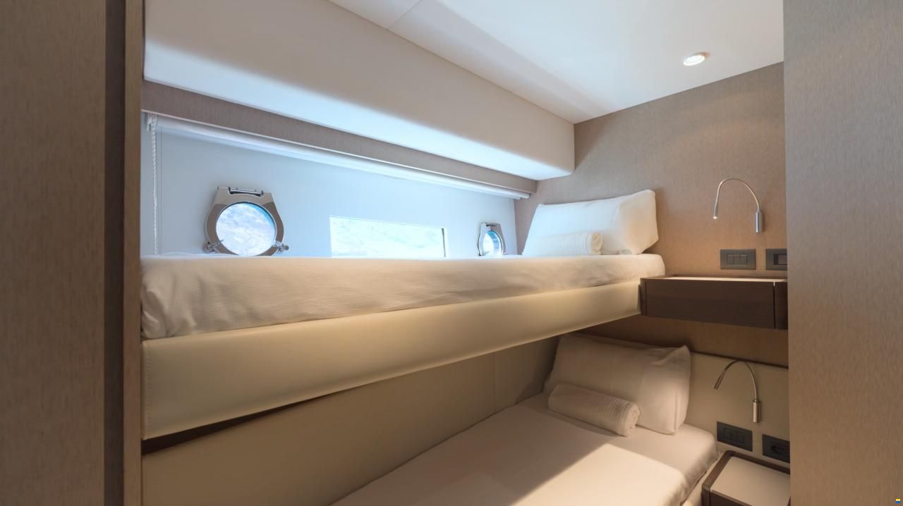Ferretti 500