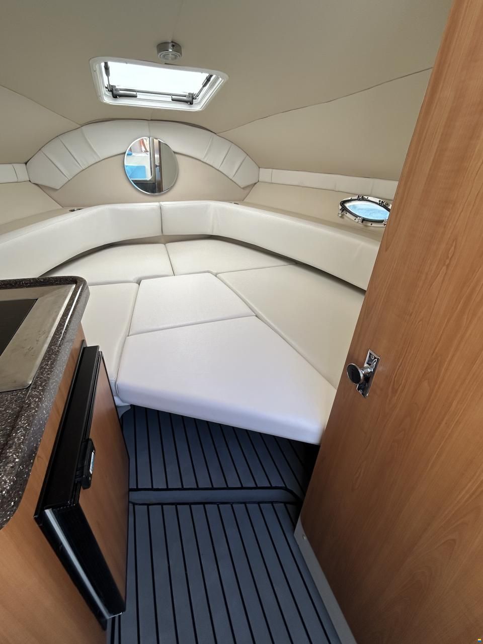 Glastron GT 249