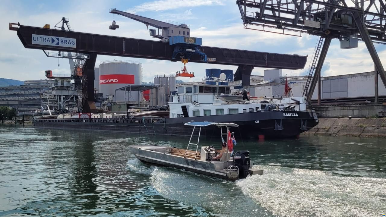 Schweizer Aluboot