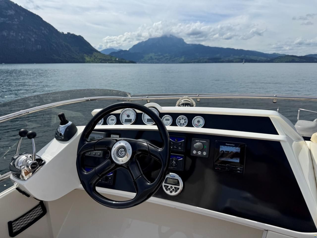 Galeon 390 Fly