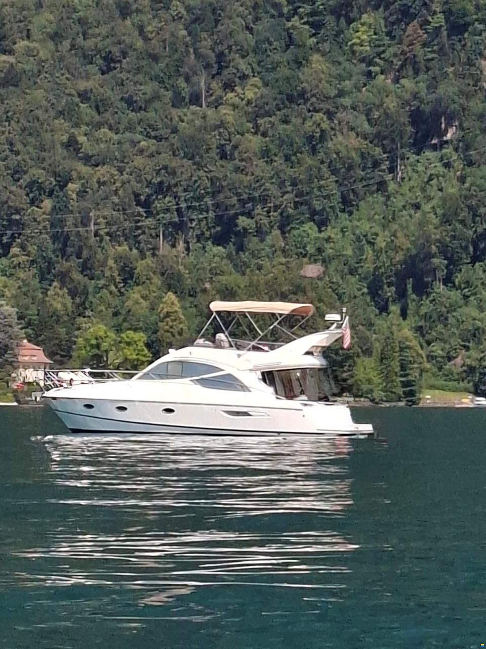 Galeon 390 Fly
