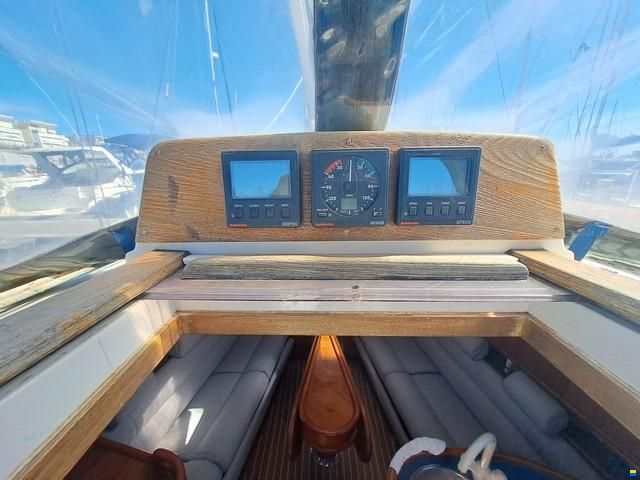 Westerly Regata 310