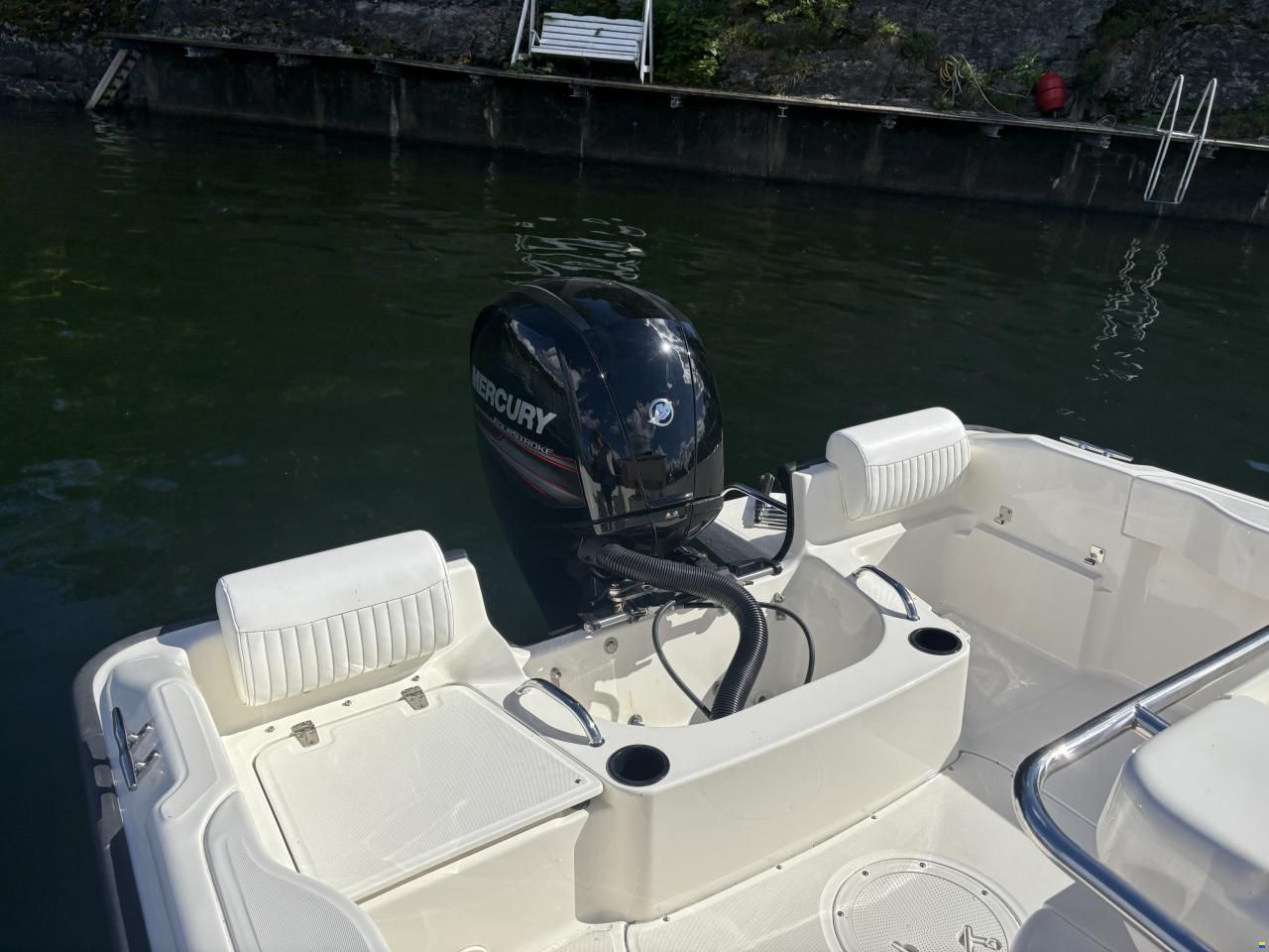 Boston Whaler 190 Outrage