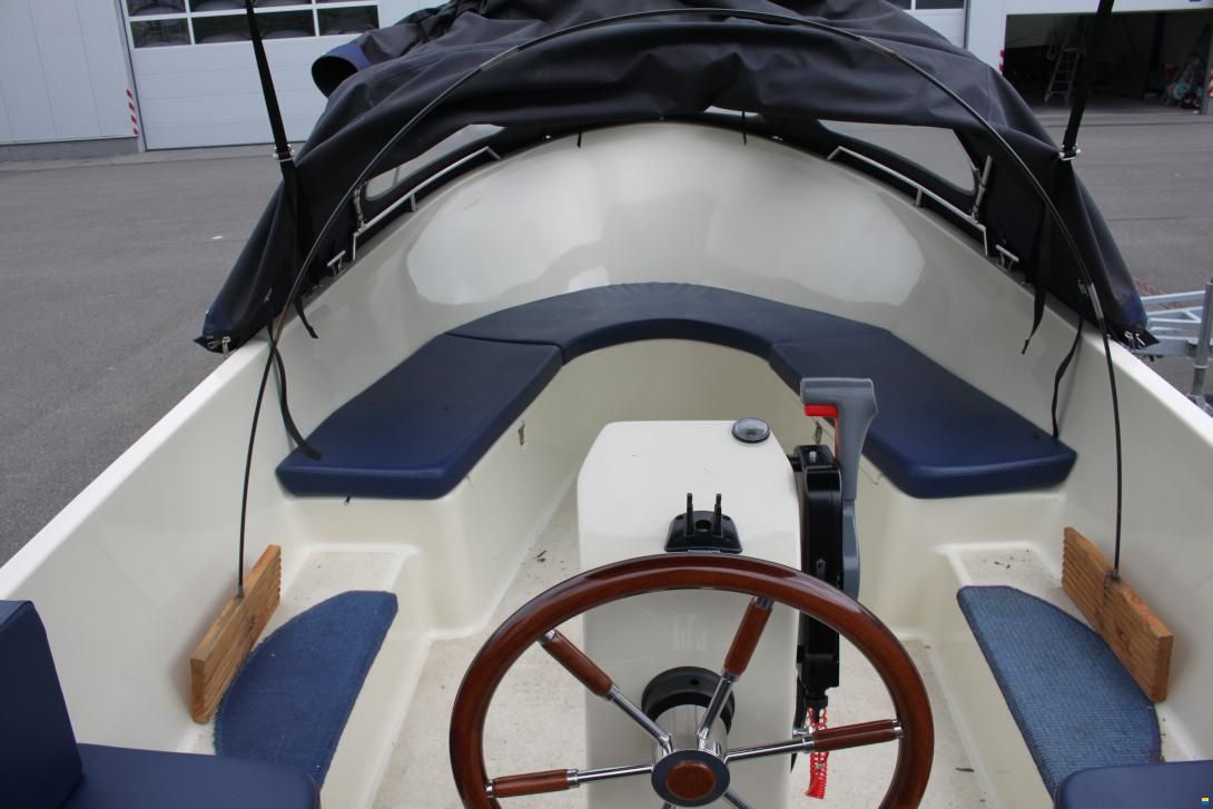 Yacht Service SP. z o.o. Nicki Sloep 530