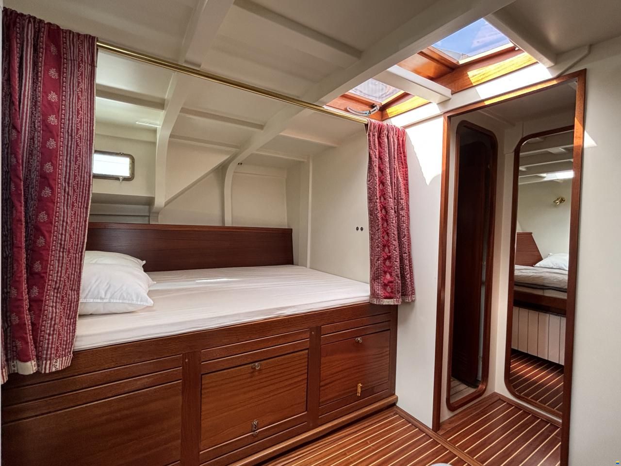 Mystic 50