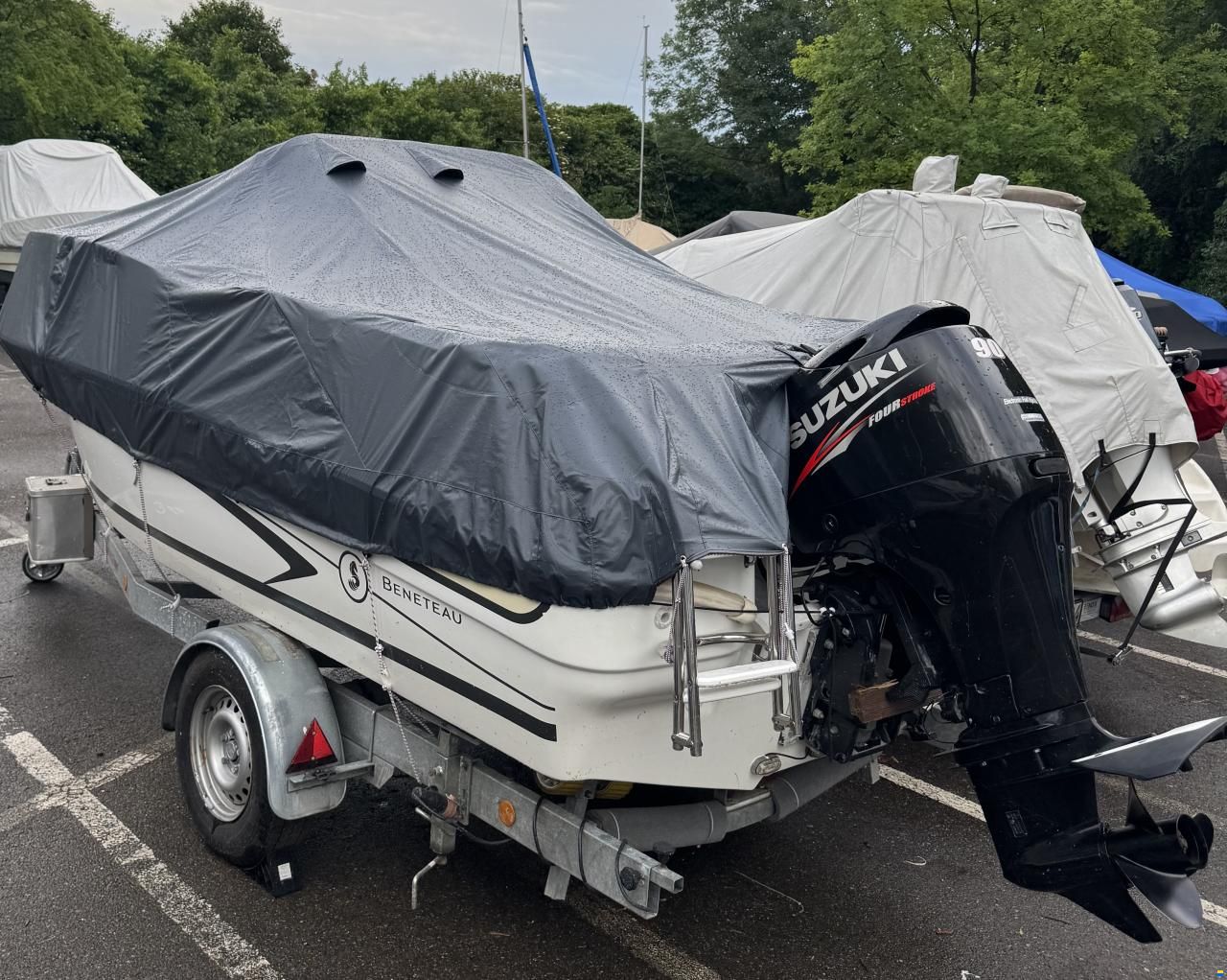 BENETEAU Flyer 500 Sundeck Motorboot Bod