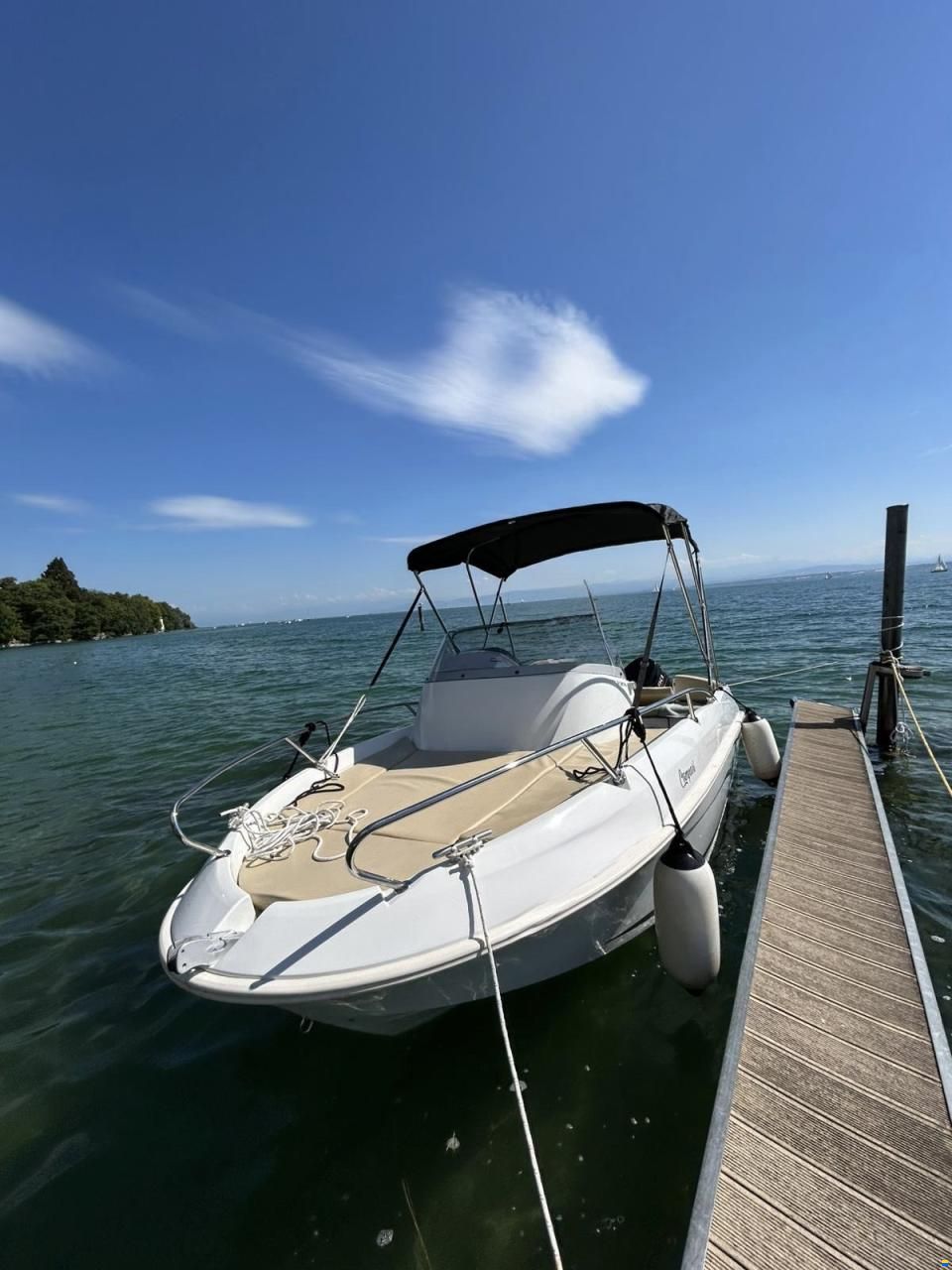 BENETEAU Flyer 500 Sundeck Motorboot Bod