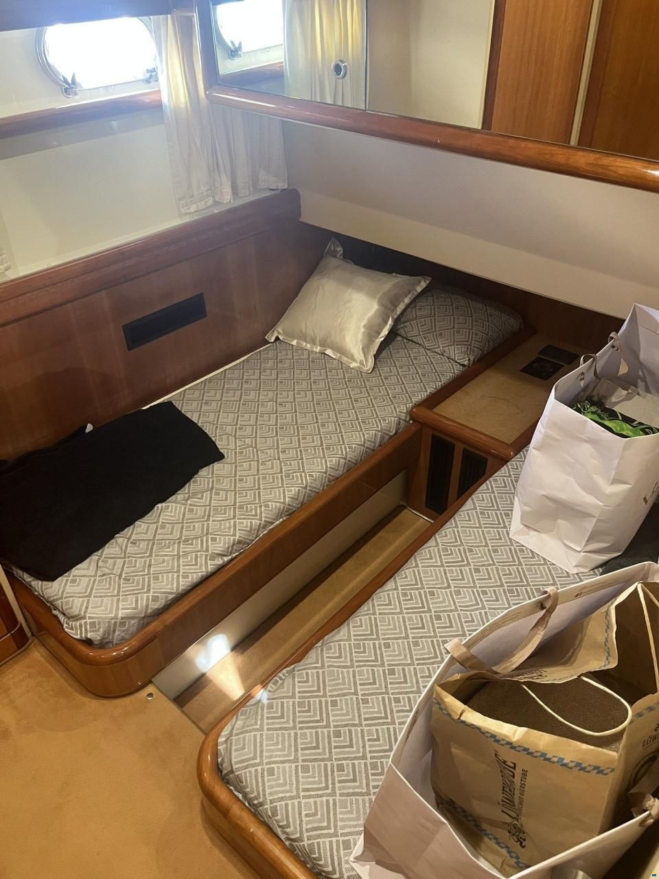 Ferretti 57