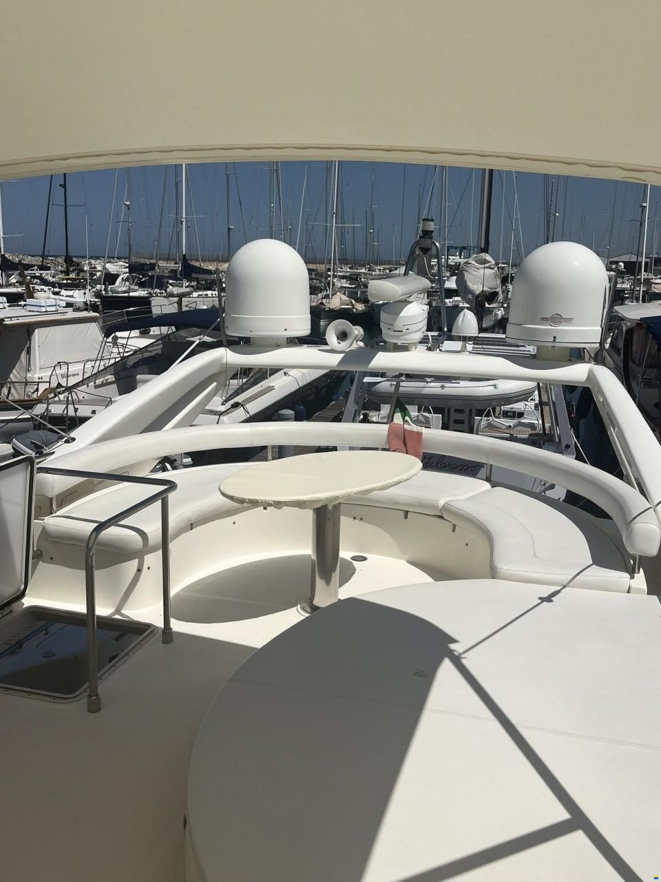 Ferretti 57