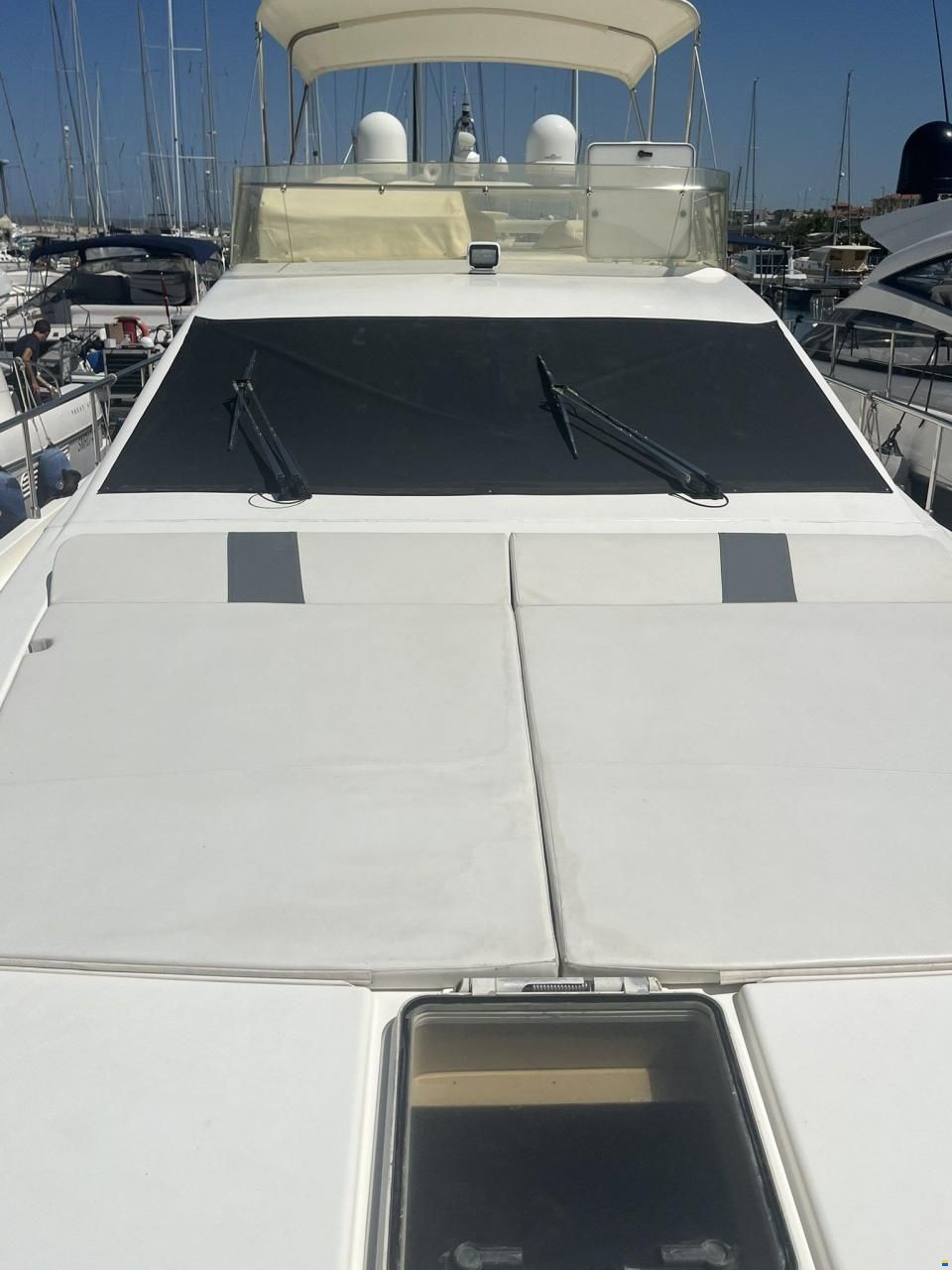 Ferretti 57