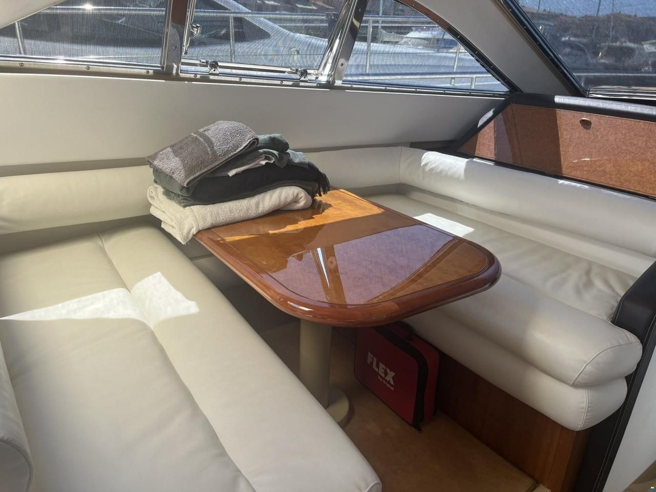 Ferretti 57