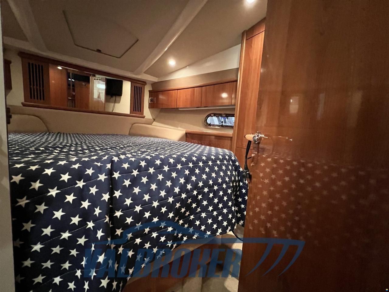 Sealine C 39