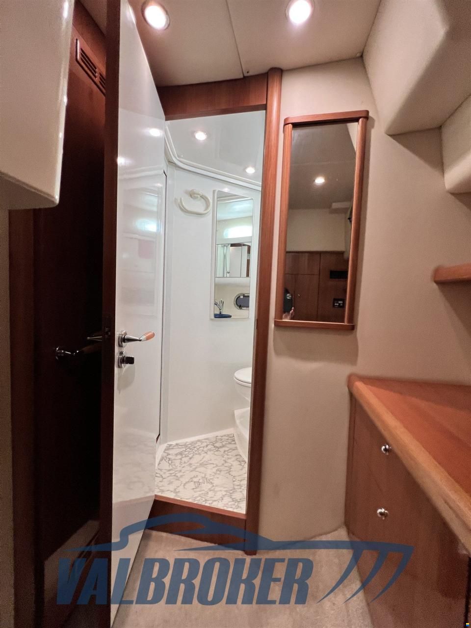 Sealine C 39