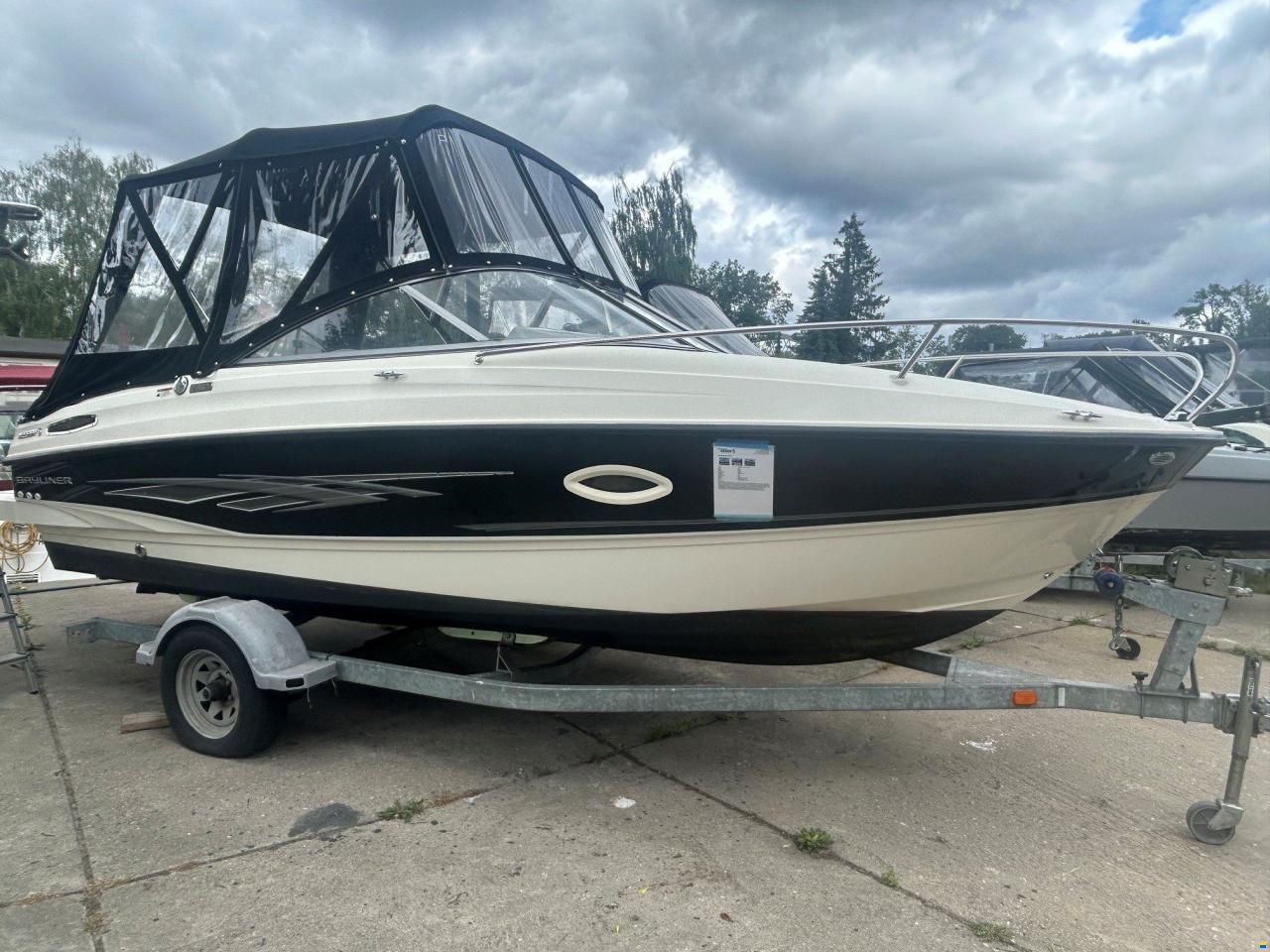 Bayliner 642 CUDDY